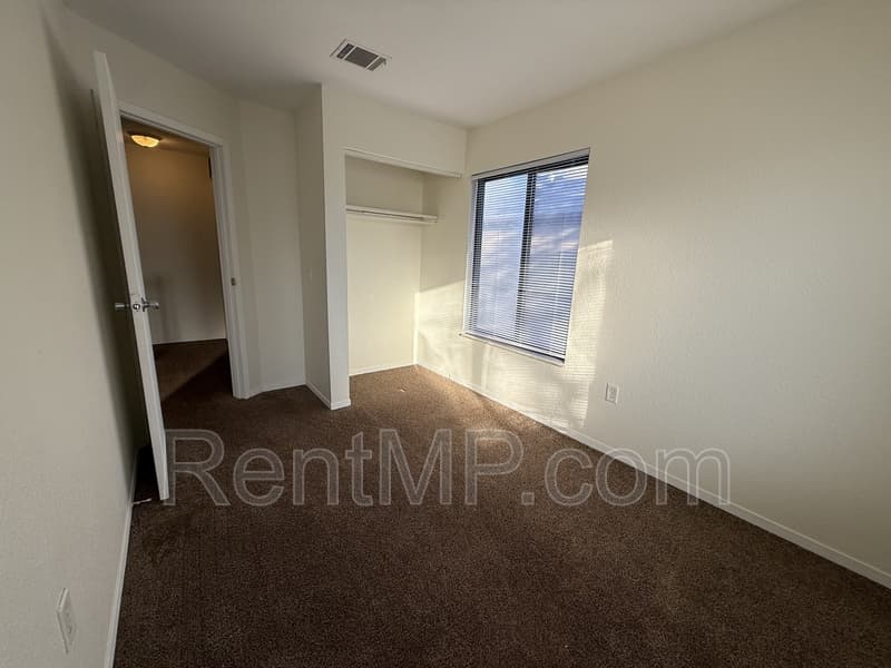 Mt Pleasant Townhome: 1825 S Crawford - Unit B06