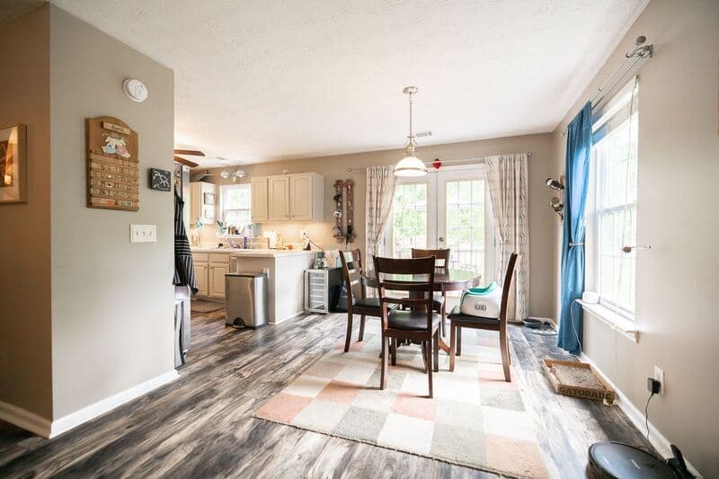 Athens House: 125 Whispering Springs