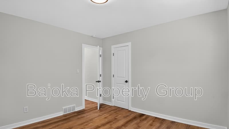 Highland Township House: 3582 N Milford Road