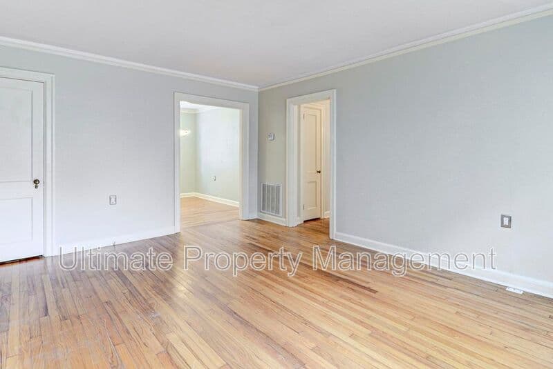 Wilmington Condo: 2940 Oleander Drive
