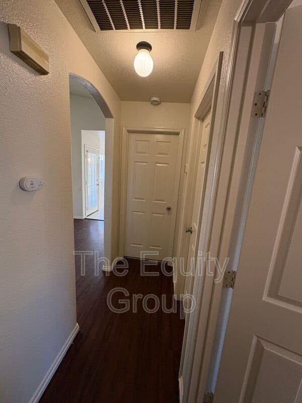 Tulare House: 1257 North Milner Street
