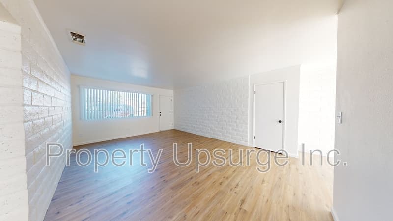 Anderson Apartment: 1710 Bruce St