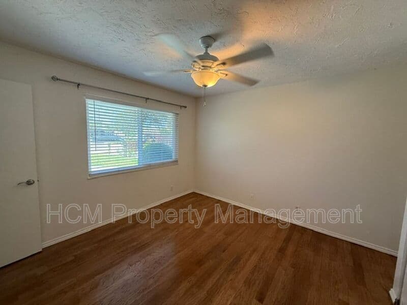 Huntington Beach House: 16402 Birdie Ln
