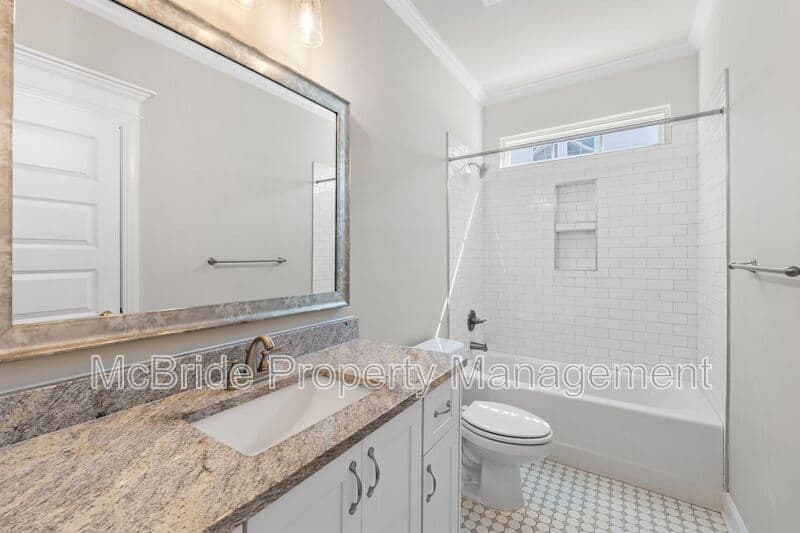 Evans House: 3031 Rosewood Drive