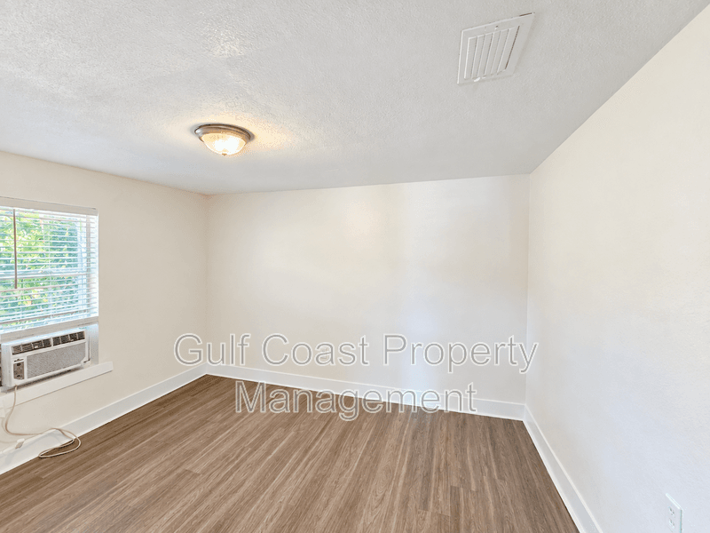 Bradenton Condo: 2127 13th Street West