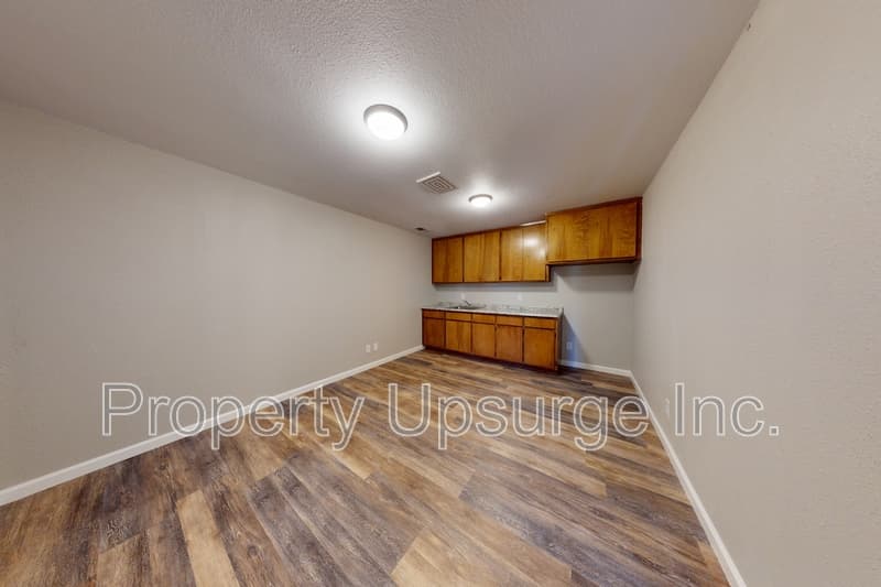 Redding House: 2051 Hilltop Drive - A-08