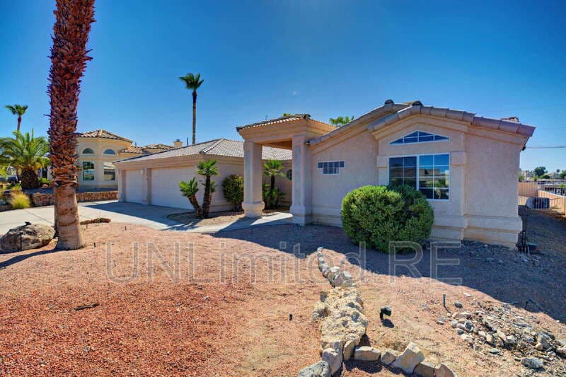 Lake Havasu City House: 304 Acoma Blvd S