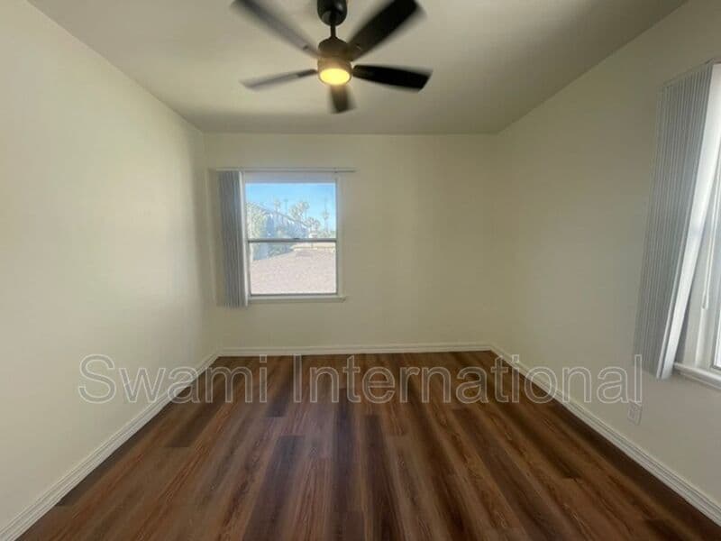 Inglewood Condo: 622 1/2 E. 97th