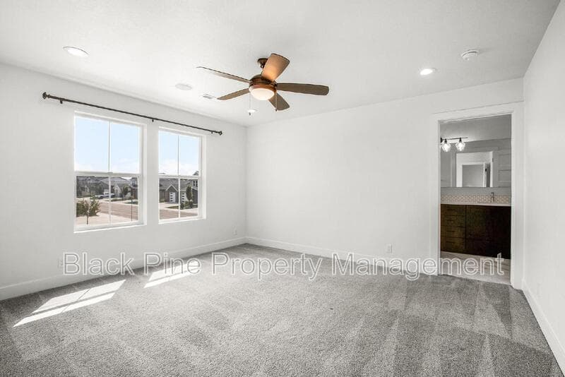 Kuna House: 2167 N Klemmer Ave