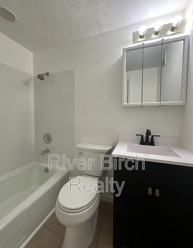 Springfield Condo: 1600 South 6th Street - 2