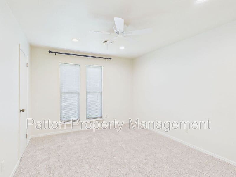 Amarillo House: 6810 Montague