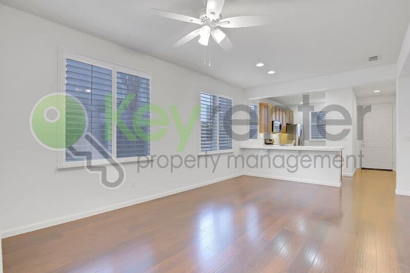 Roseville House: 1233 Manza Circle