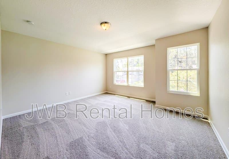 Jacksonville House: 8813 Cocoa Ave