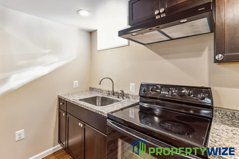 Baltimore Condo: 516 Beaumont Ave