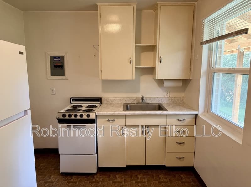 Elko Condo: 1183 3rd Street #3