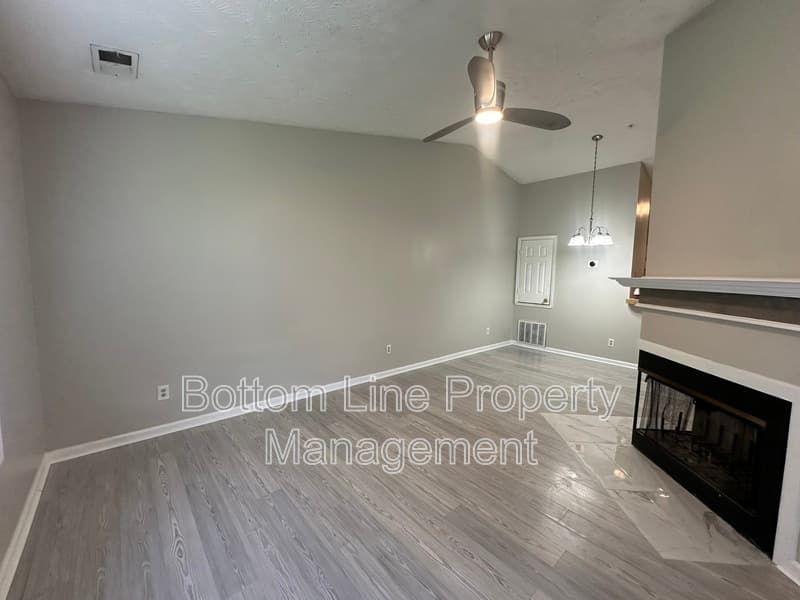 Fayetteville Condo: 942 Stewarts Creek