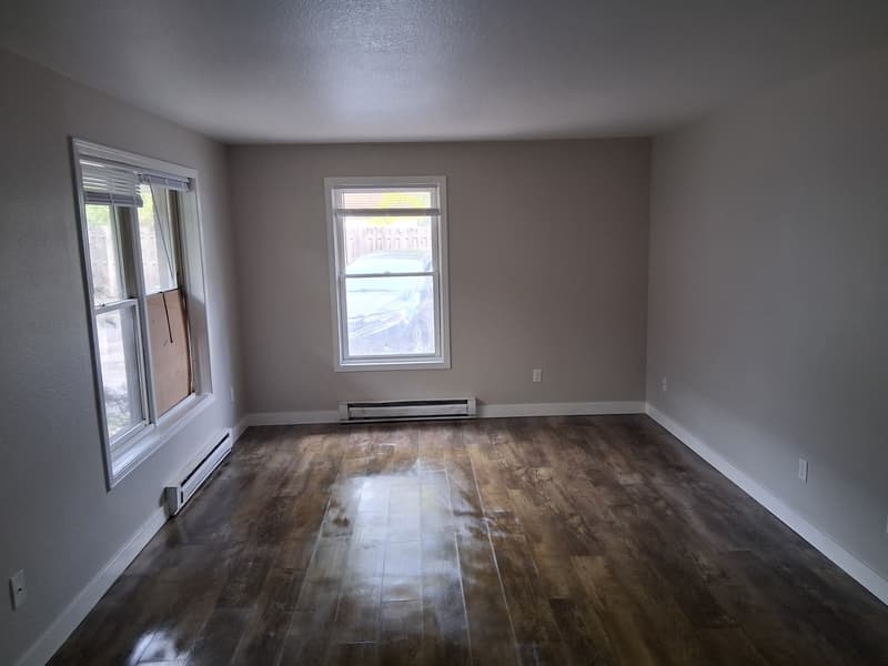 Oshkosh Condo: 835 Wisconsin Street - 1D