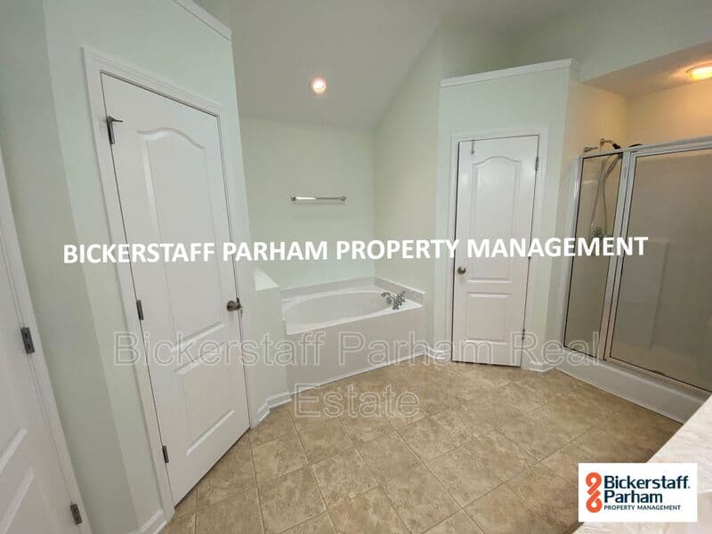 Fortson House: 4613 English Ivy Drive