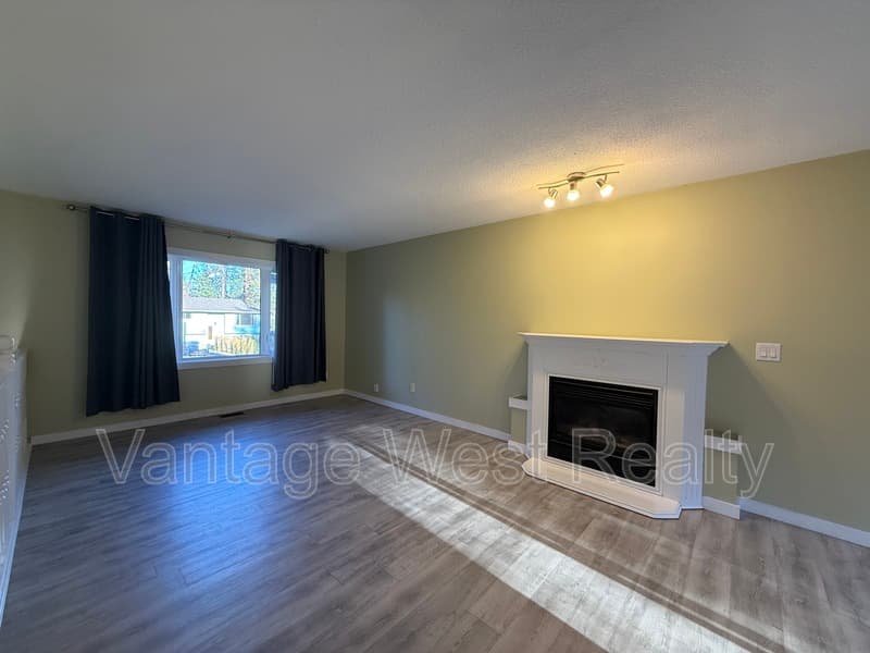 West Kelowna House: 3436 McTaggart Road