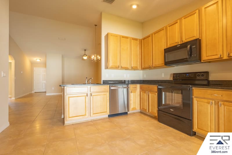 Palm Coast House: 25 Louisville Drive