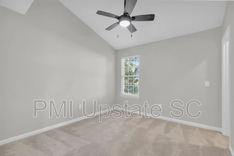 Simpsonville House: 244 Oak Valley Drive