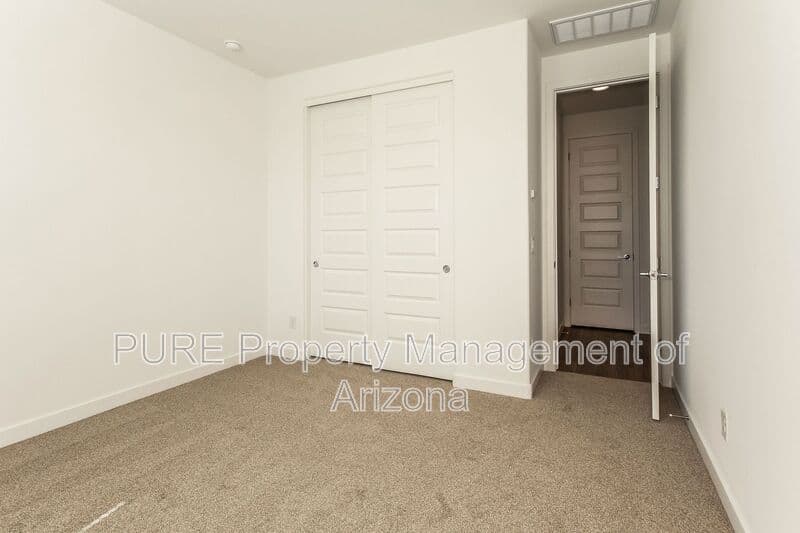 Phoenix House: 9524 W Flower St
