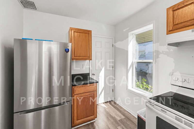 Grand Rapids House: 342 Page St NE