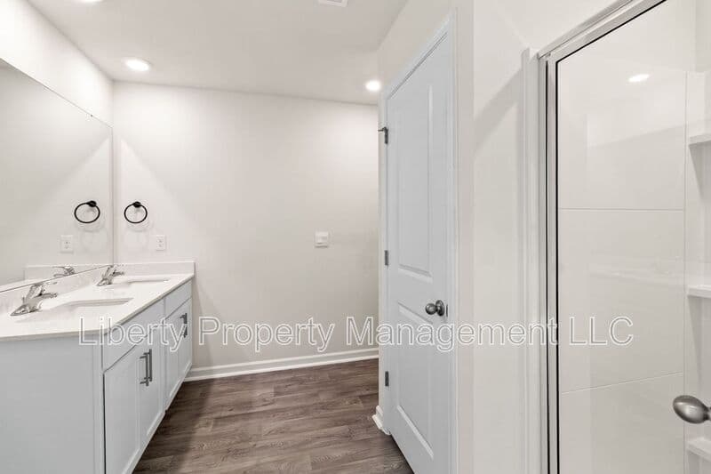 Sanford Townhome: 176 Starlight St