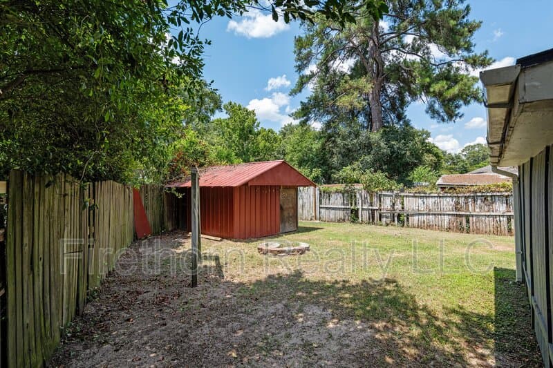 Augusta House: 2528 Luz Drive