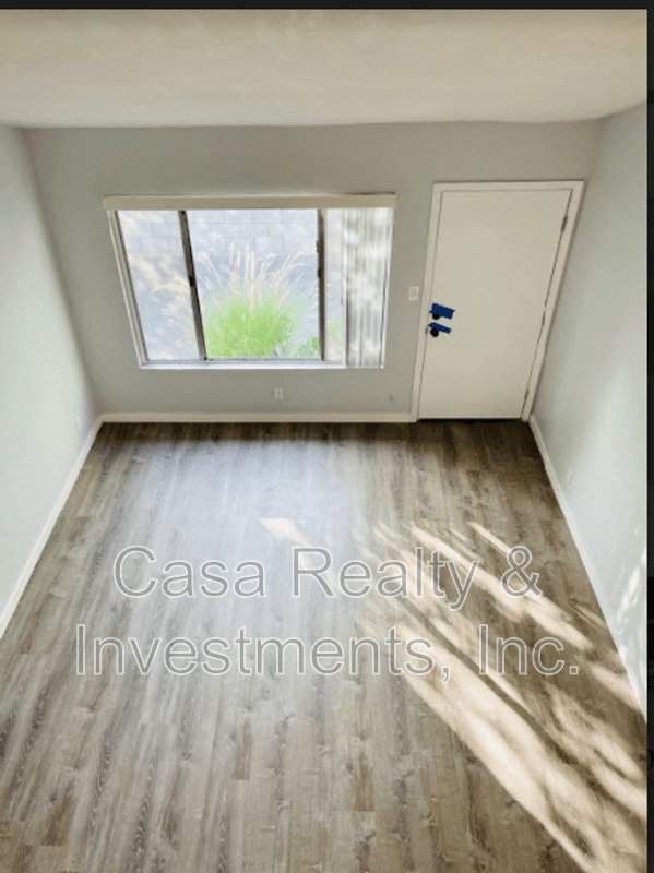 North Hollywood House: 11443 Emelita Street