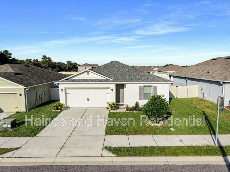 Winter Haven House: 409 Corso Loop