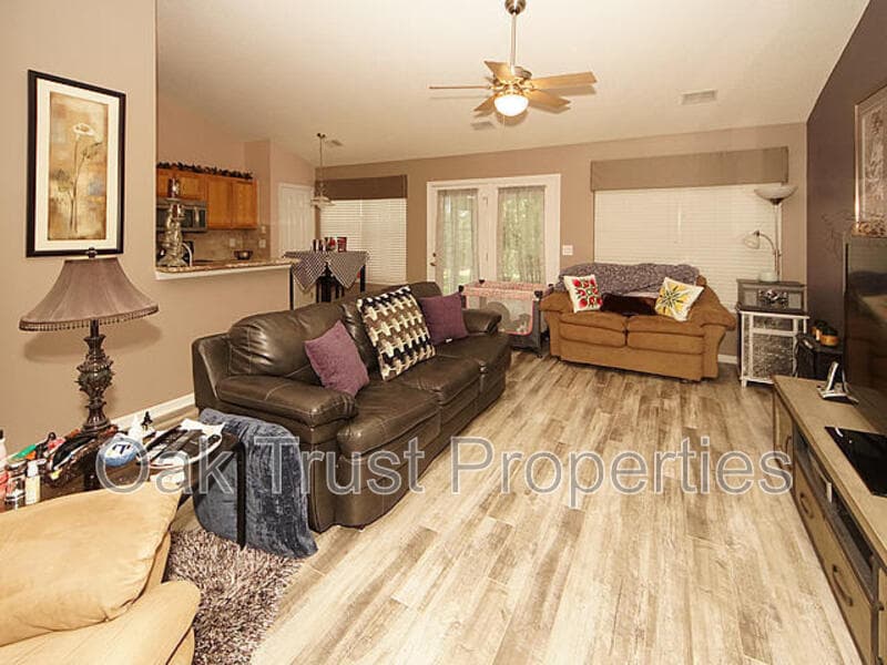 Hanahan House: 7237 Sweetgrass Blvd