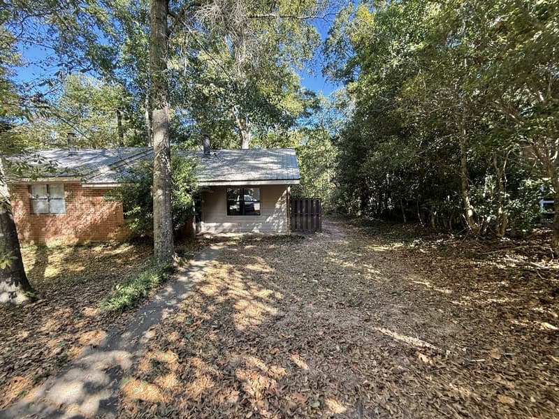 Athens Condo: 1060/1062 Sourwood Ct - 1060