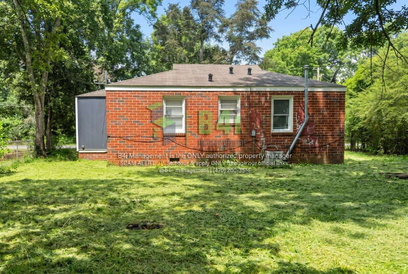 Columbus House: 2344 Banks Avenue