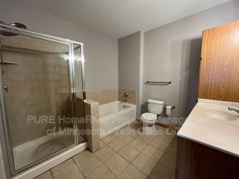 Saint Paul Condo: 1800 Graham Ave