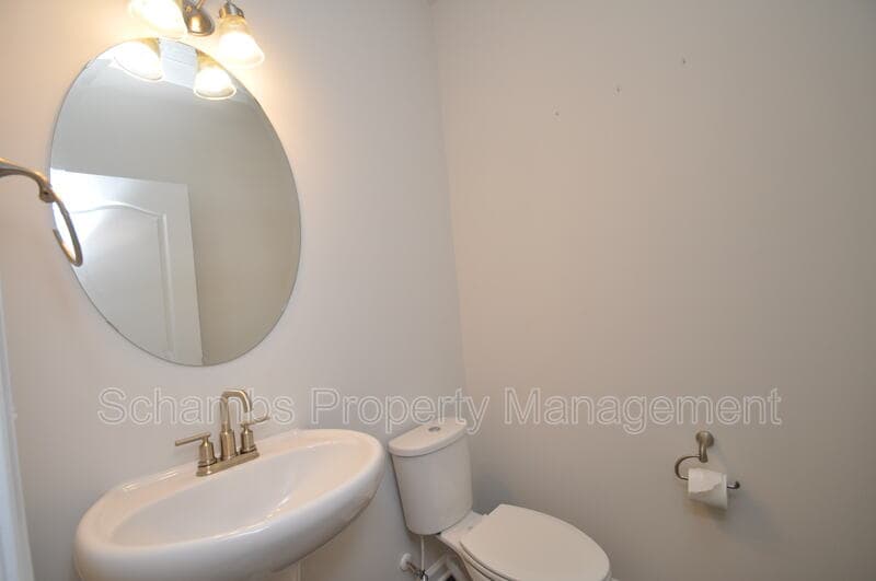 Apex Townhome: 1107 Doe Blossom Ln