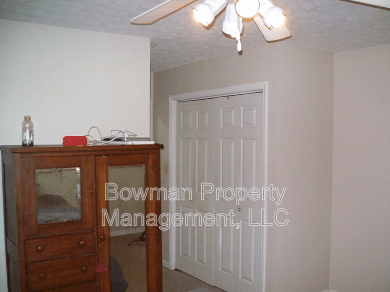 Athens Townhome: 132 Oxford Ct
