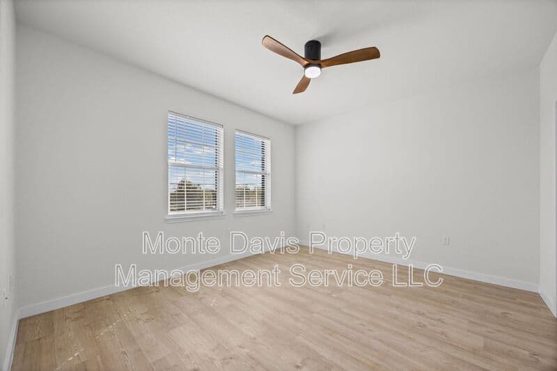 Austin Condo: 1802 Springdale Rd