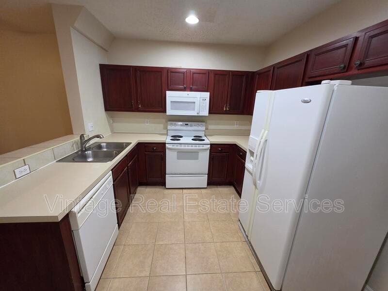 Riverview Townhome: 6241 Osprey Lake Circle