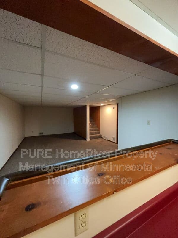 Bloomington House: 9306 Blaisdell Ave S