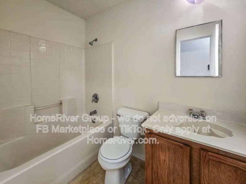 Arlington House: 8011 Mosstree Dr