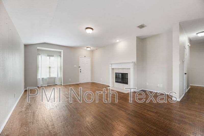 Little Elm House: 2677 Calmwater Drive