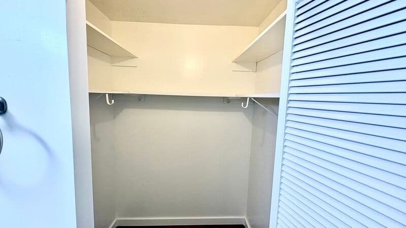 Honolulu Condo: 670 PROSPECT ST