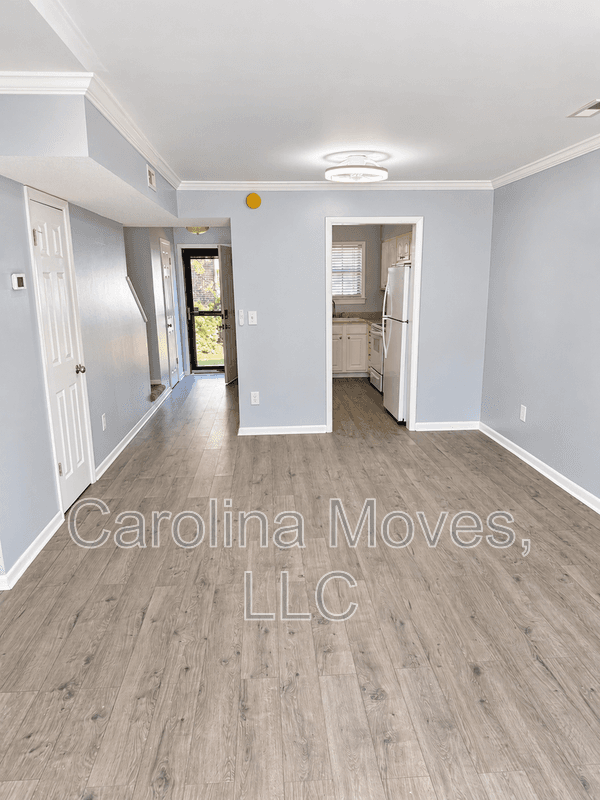 Taylors Townhome: 812 Reid School Rd.