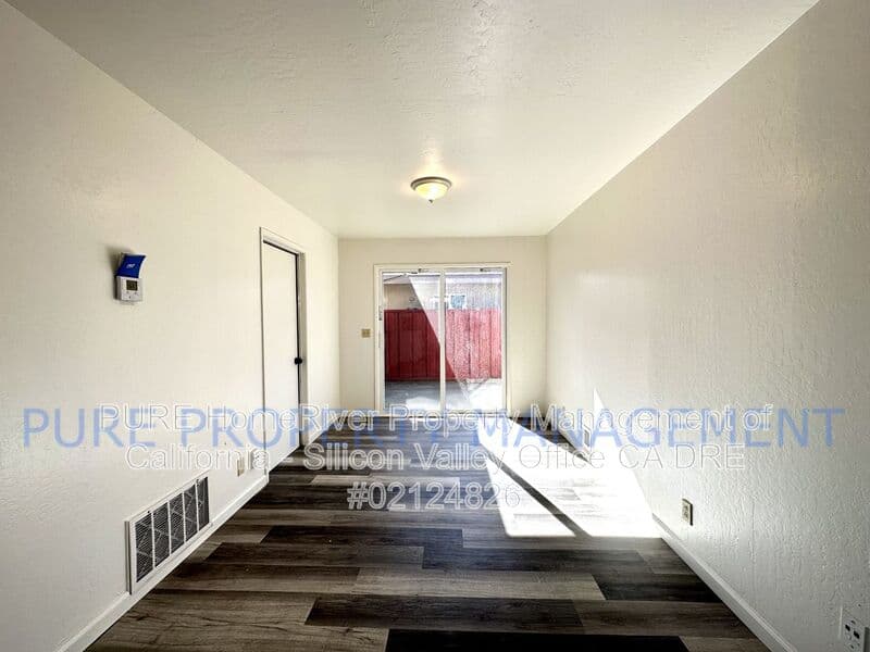 Watsonville House: 555 Bridge Street