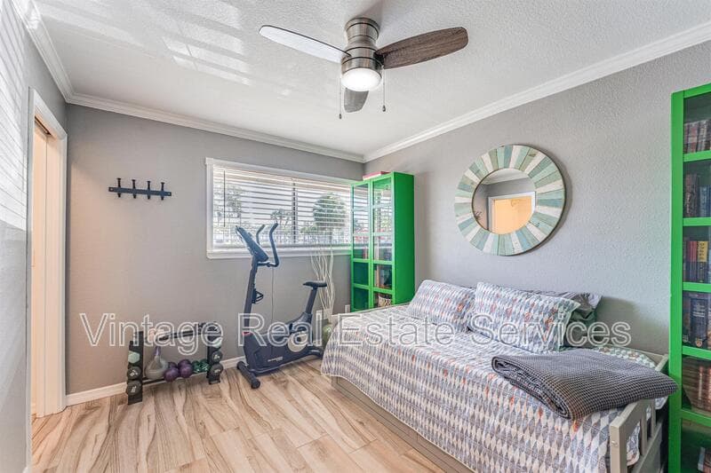 Tampa House: 6332 Newtown Cir