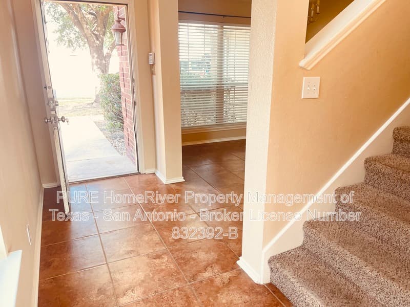 Selma House: 14815 Wilmington