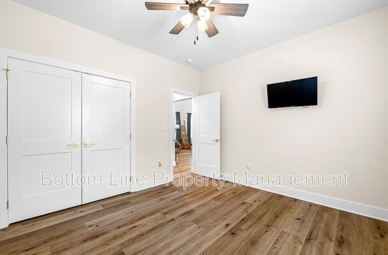 Crouse House: 2462 Shoal Rd