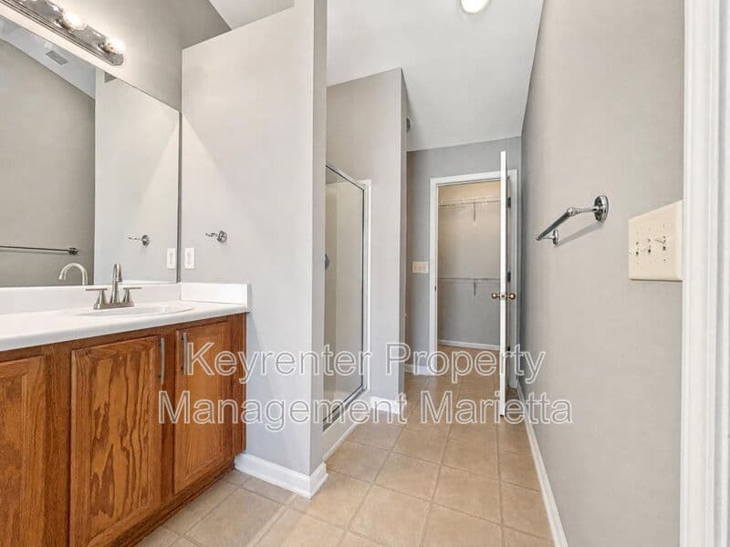 Marietta House: 730 Pecan Knoll Dr