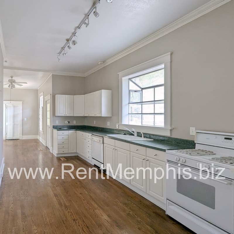 Memphis House: 215 Lemaster Street